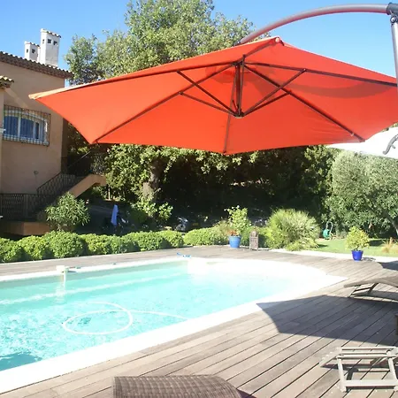 Prázdninový dům In Near Beaches & Pool, Cleaning Included Saint Tropez