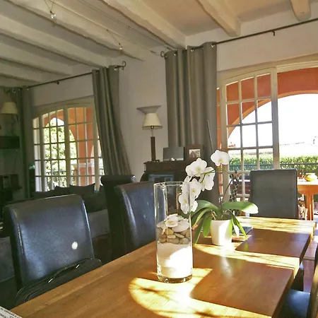 In Near Beaches & Pool, Cleaning Included * Saint Tropez