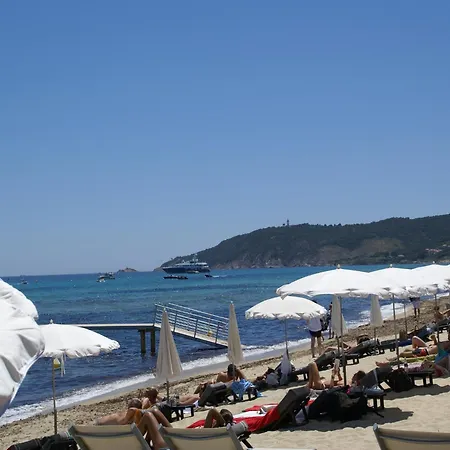Prázdninový dům In Near Beaches & Pool, Cleaning Included Saint Tropez
